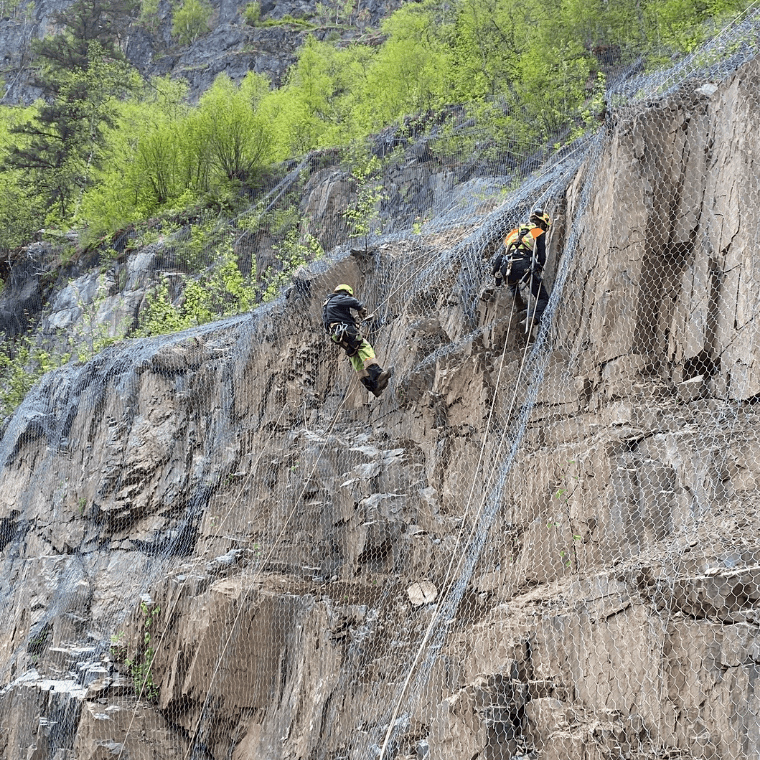 Slope Mesh Systems - Installation